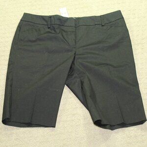 NWT 7th Avenue Design Studio Size 10 Slim Leg Black Bermuda Shorts